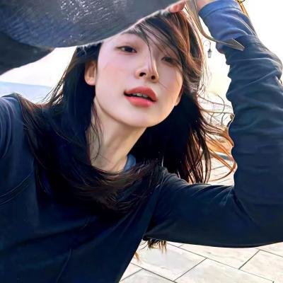 早餐时女歌迷快闪